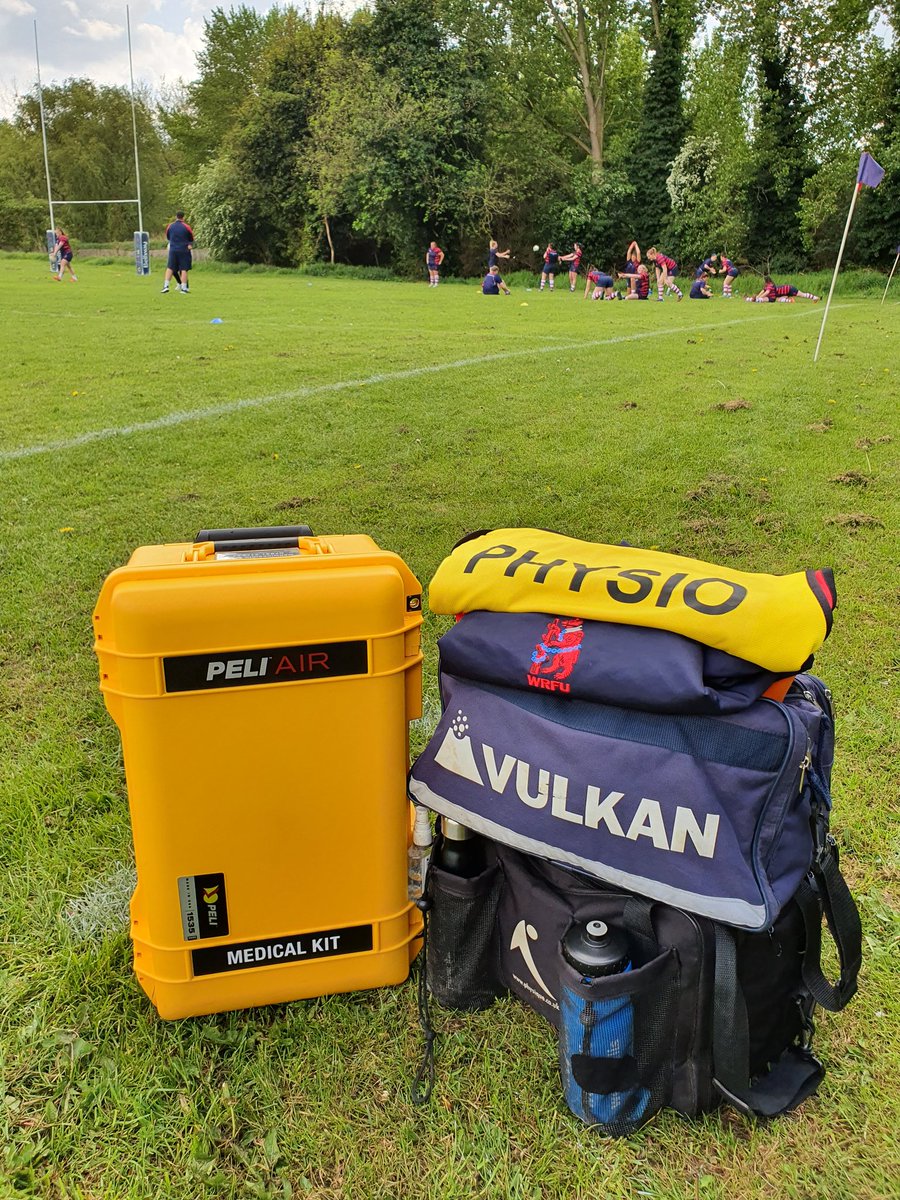 physiorog's tweet photo. Supporting the #Teamwarwickshire Women Vs East Midlands bringing home the win 17-24! Great day in the 'office' with my @Peli_UK #winnersaregrinners #pitchside #womensrugby https://t.co/rjoViTKE9A