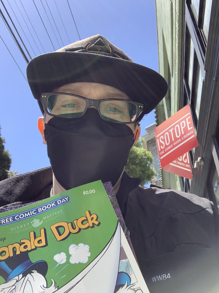 geektherapist's tweet photo. First stop in San Francisco, Isotope! Not super busy, got some good tunes playing. #FreeComicBookDay https://t.co/394Y2ZMAT5