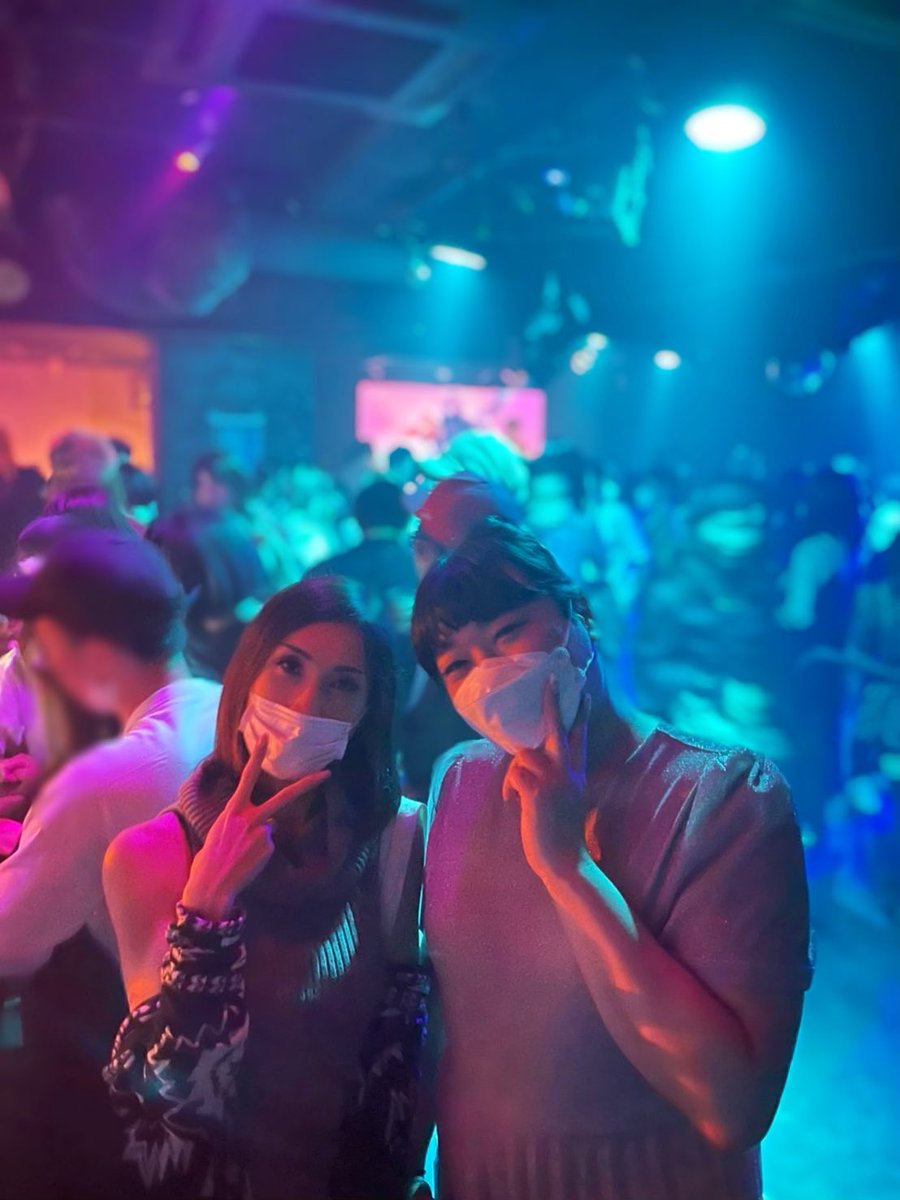 momoiaromu's tweet photo. トラエモに初潜入☺
私は誰にもナンパされず、お久しぶりに会った方々と乾杯して過ごしましたとさ🍻
#女装子 #男の娘 #Trans_Emotion https://t.co/1Xvg0Ey9WC