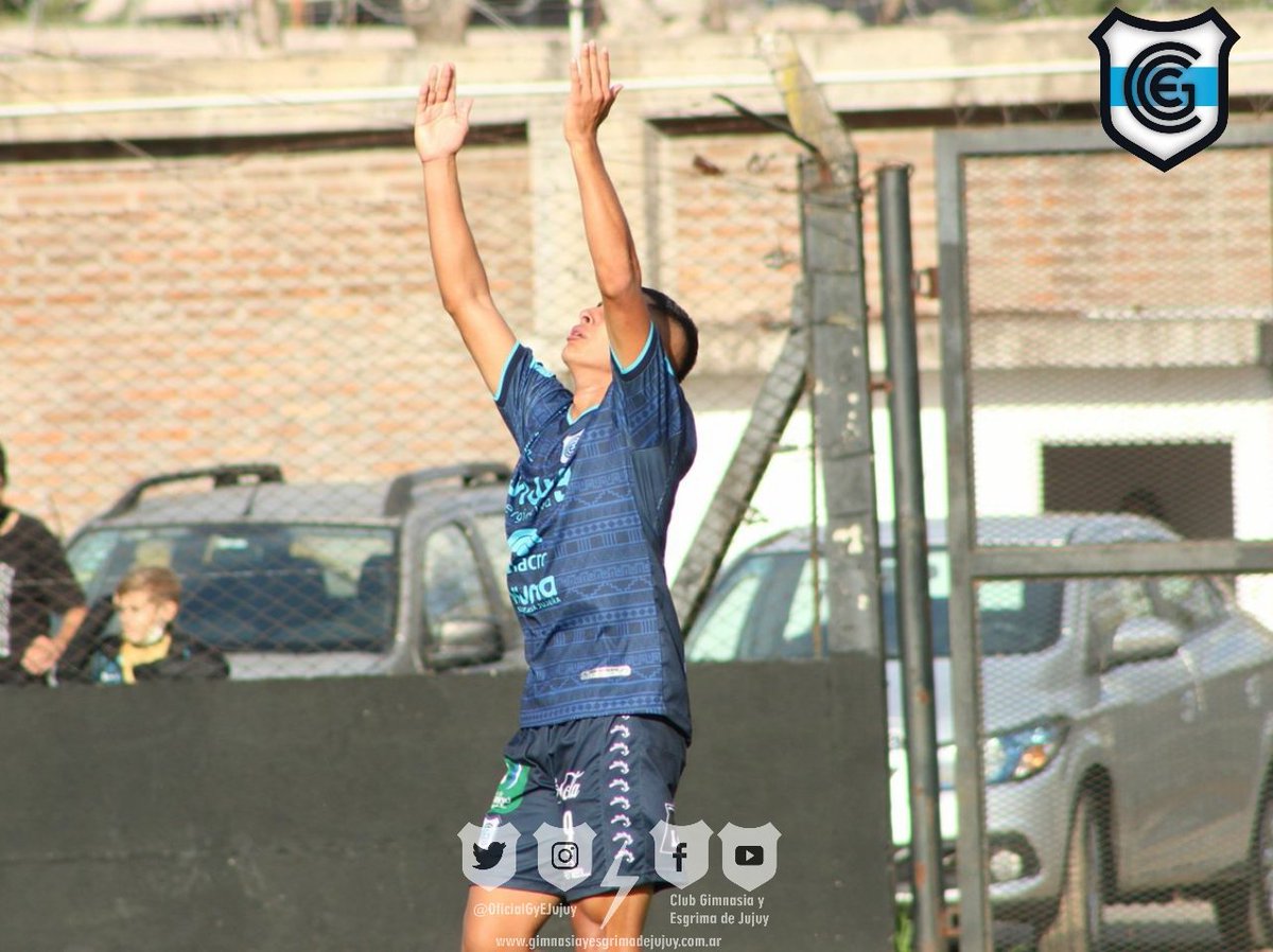 OficialGyEJujuy's tweet photo. #JuegaElLobo 🐺⚽ 

⏱️ ¡Final del partido! 🙌🏼 

Por la décima cuarta fecha de la Primera Nacional, nuestro primer equipo le ganó a Deportivo Riestra por 4 - 0, con goles de Gabriel Mendez, Matias Palavecino, Leandro González y Esteban González. 👏🏼💪🏼

#VamosLobo🐺⚪🔵 https://t.co/pexkIQb2e2