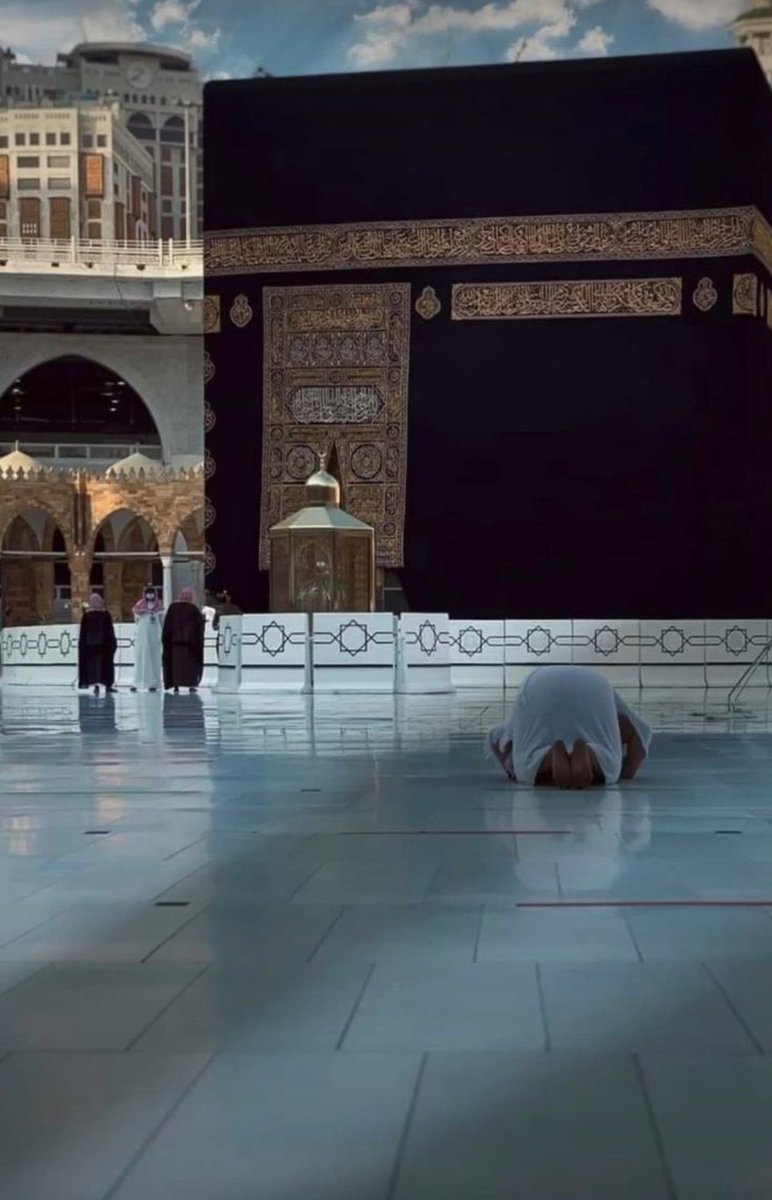 لم يعد لي رغبة في شيء سِوى أن أصلح الذي بيني وبين الله ..🖤