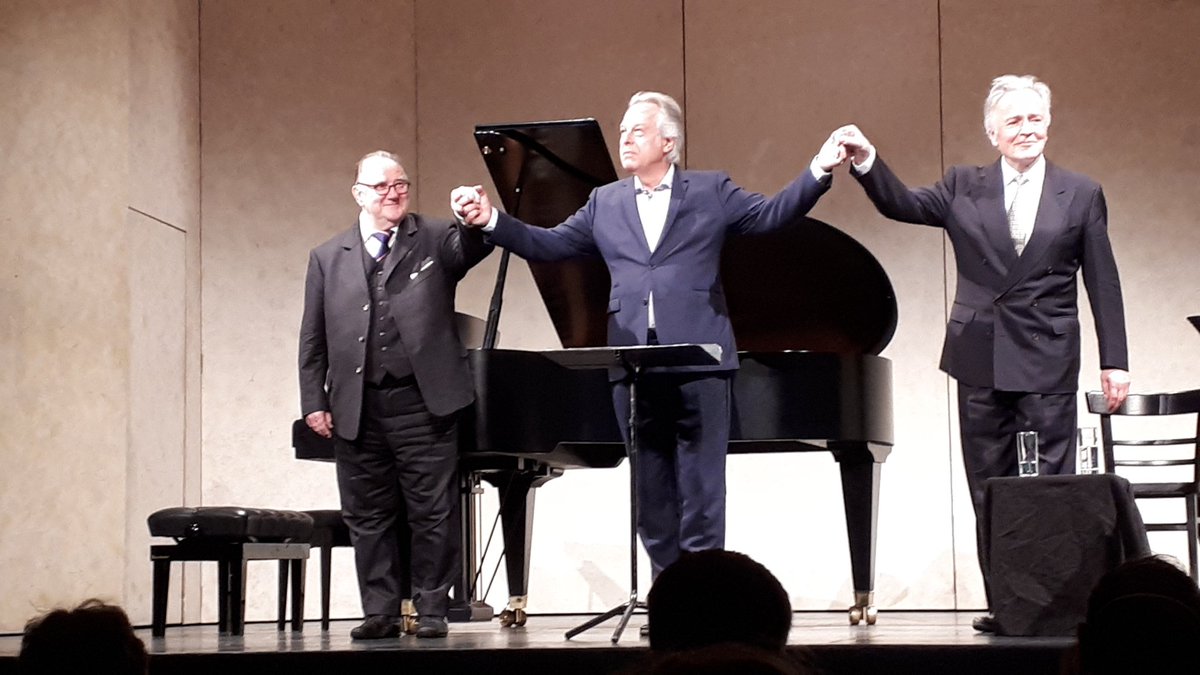 2michaelWmusic's tweet photo. Bekannt dem Namen nach, aber eher selten zu hören: #Brahms #DieSchöneMagelone. 15 wunderbare Romanzen nach Ludwig Tieck, dazwischen verbindende Romanprosa. Heute zu erleben in #Fürth, meisterhaft von #ChristophPrégardien #UdoSamel #HartmutHöll #BösendorferFlügel @Stadttheater https://t.co/ibvAmMD0Vh