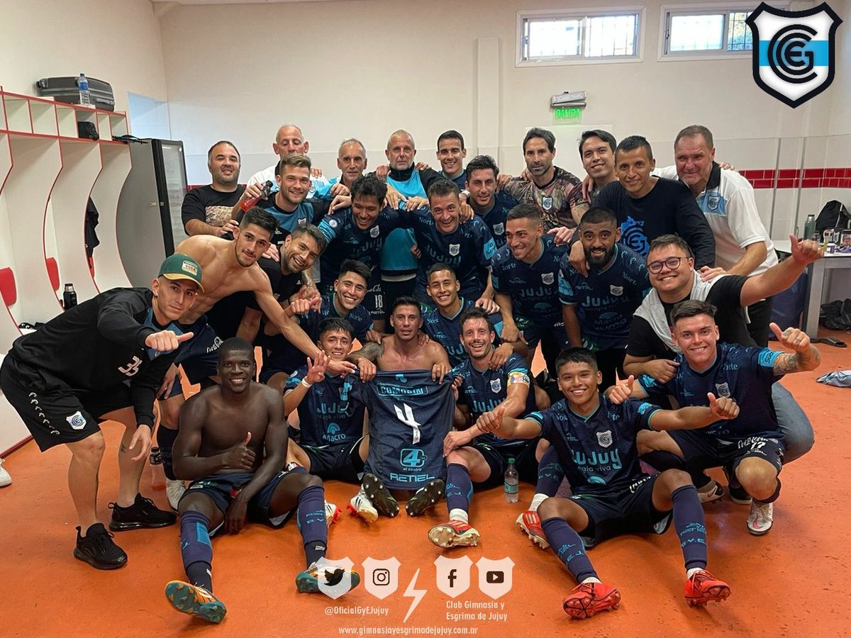OficialGyEJujuy's tweet photo. ¡Los tres puntos se vienen a Jujuy! 🐺🙌🏼💪🏼

#VamosLobo🐺⚪🔵 https://t.co/JbzvsJi4wO