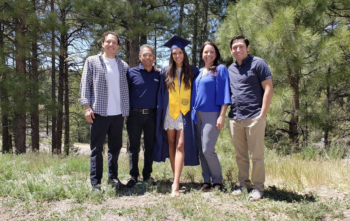 feyanezjr's tweet photo. Congrats to our very own Reyna on earning her bachelor’s degree from @NAU! So much pride and love! All the hard work and sacrifice… and of course the best is yet to come! 👩‍🎓 #NAUGrad #LumberjackForLife https://t.co/4C4IPt7QEq