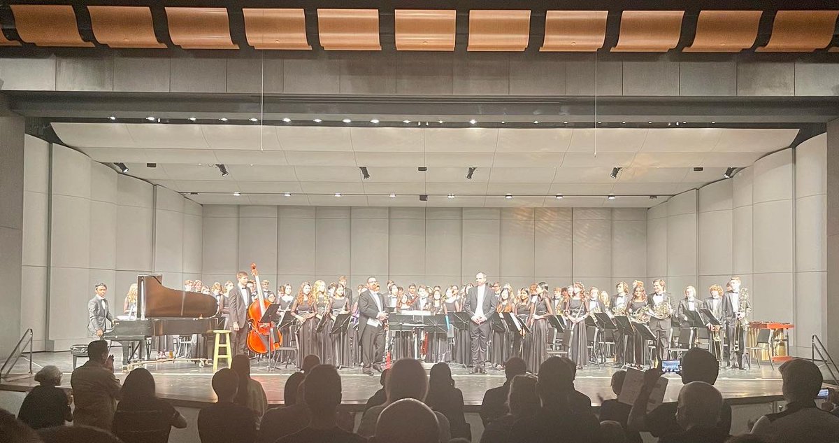 CarmelBands's tweet image. Wind Symphony l…Stunning!
Congratulations to our WS I students and directors on a simply breathtaking performance!
#ISSMA
#statefinals
#bandfamily
