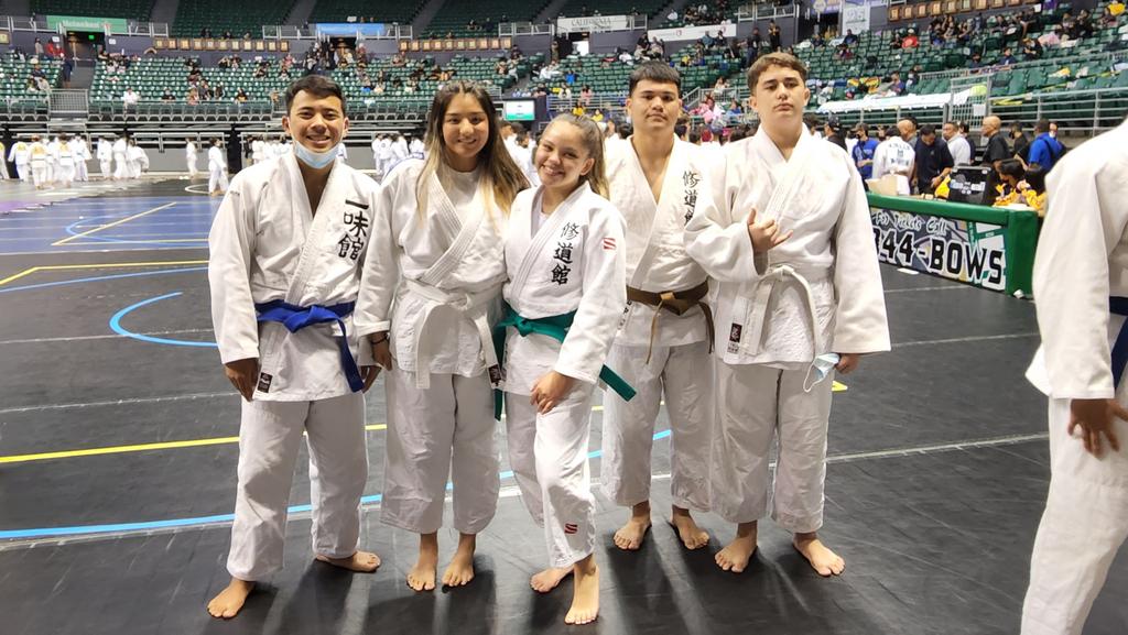 ZenyATC's tweet photo. Good luck to all our judoka at the state meet today! @KSHAthletics @KSHawaii #imuakamehameha https://t.co/O7iG1qEJOE