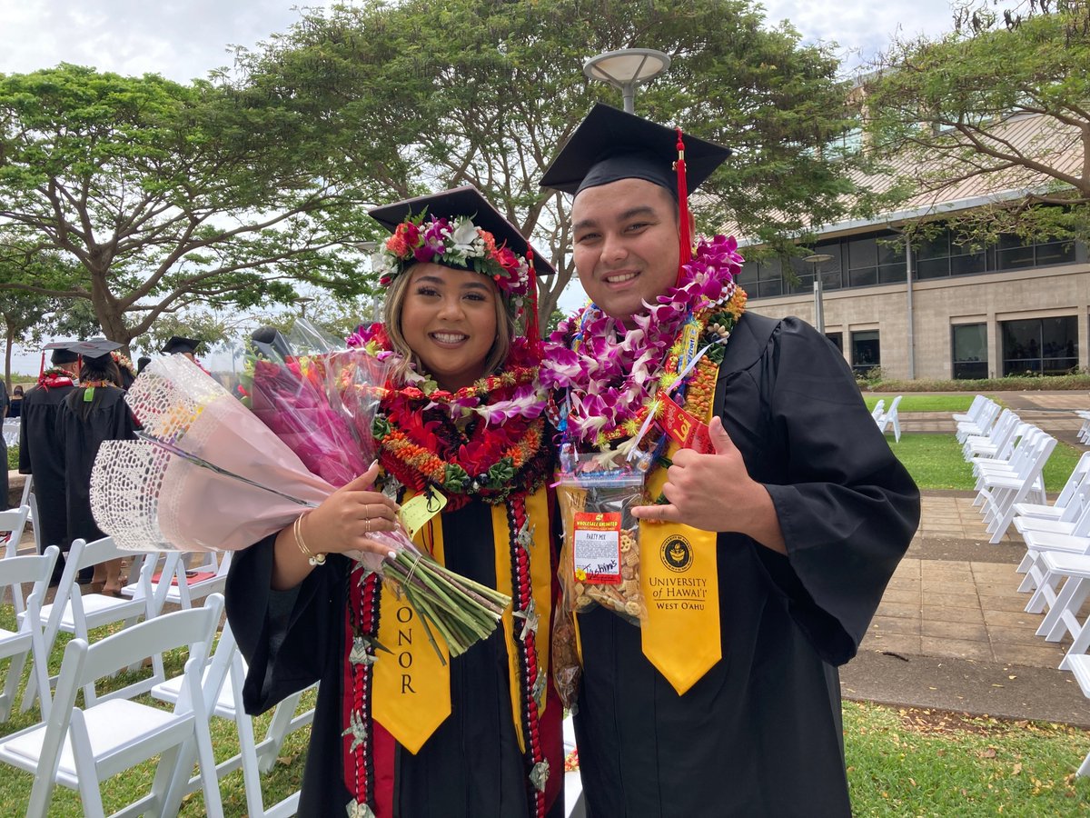 UHWestOahu's tweet photo. Congratulations to our #uhwestoahu spring 2022 graduates and a big mahalo to all those who helped make today’s morning ceremony a success! #spring2022commencement #uhohana #uhwo #congratspueo https://t.co/8v5GZ7mkuJ