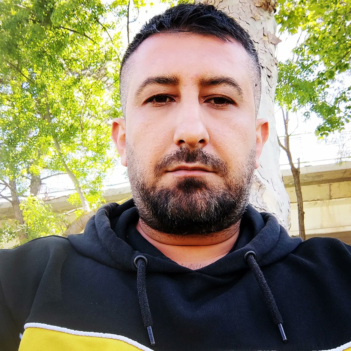 0841375dd99a45b's tweet photo. #YeniProfilResmi https://t.co/7l0sm0aHeO