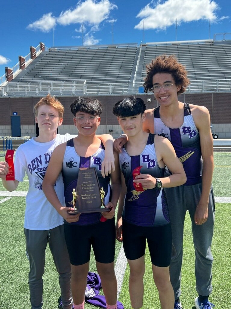 GiantDistance's tweet photo. Distance helps BD secure the Freshman County Championships along with our sprinters, hurdlers and field events! Great work young men! @GiantAthletics @BenDavisHS @BDtrack #bdtrack22 https://t.co/0cprX2HGxC