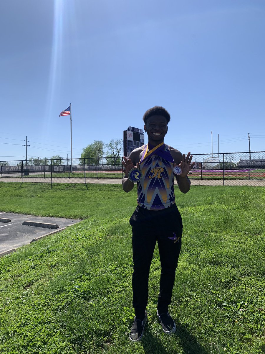 4x4 relay ends the meet with a season PR and our Athlete of the Meet Tayon Swift runs a lifetime PR split of 51!!!