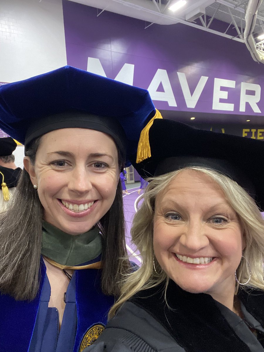 Mentally_Strong's tweet photo. Supporting our graduates in Sport, Exercise &amp; Performance Psychology today! 

#GoMavs #GoDoBigThings 

@SportandPerform @mac2271 https://t.co/emjPzqNgTy