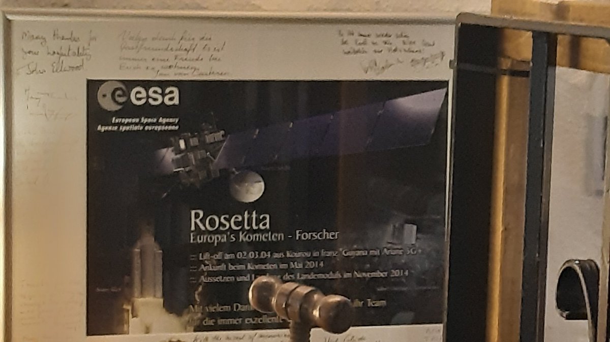 me_too's tweet photo. Visited a nearby restaurant #Brandhof and found these very familiar looking images 😊
Any of you remember the times, @ESA_Rosetta, @ESA_Cluster #MarsExpress #VenusExpress #MSG1 ? https://t.co/Q0soVBf2Eg