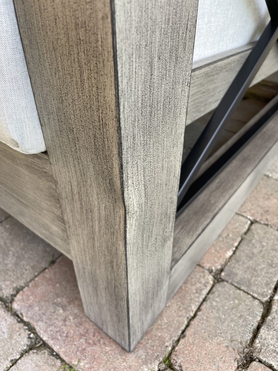 lynnmiller001's tweet photo. The weather has warmed up - finally got to open the box #ovedecors new expensive patio set from @costcocanada delivered early april-nice dent in the leg - likely result of the delivery guy dropping it on my neighbors path! Look forward to hearing from you #costco Need this fixed https://t.co/om9JR2vtrB