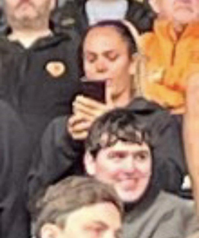 Bir Dolma İçin Kırmızı Takıma ve ŞAMPİYON ADEM KILIÇCI ya Demediğini Bırakmayan Acun Abi’nin,
Bu Durum Karşısında Napacağını Merakla Bekliyorum Çok Yazık.. #survivor