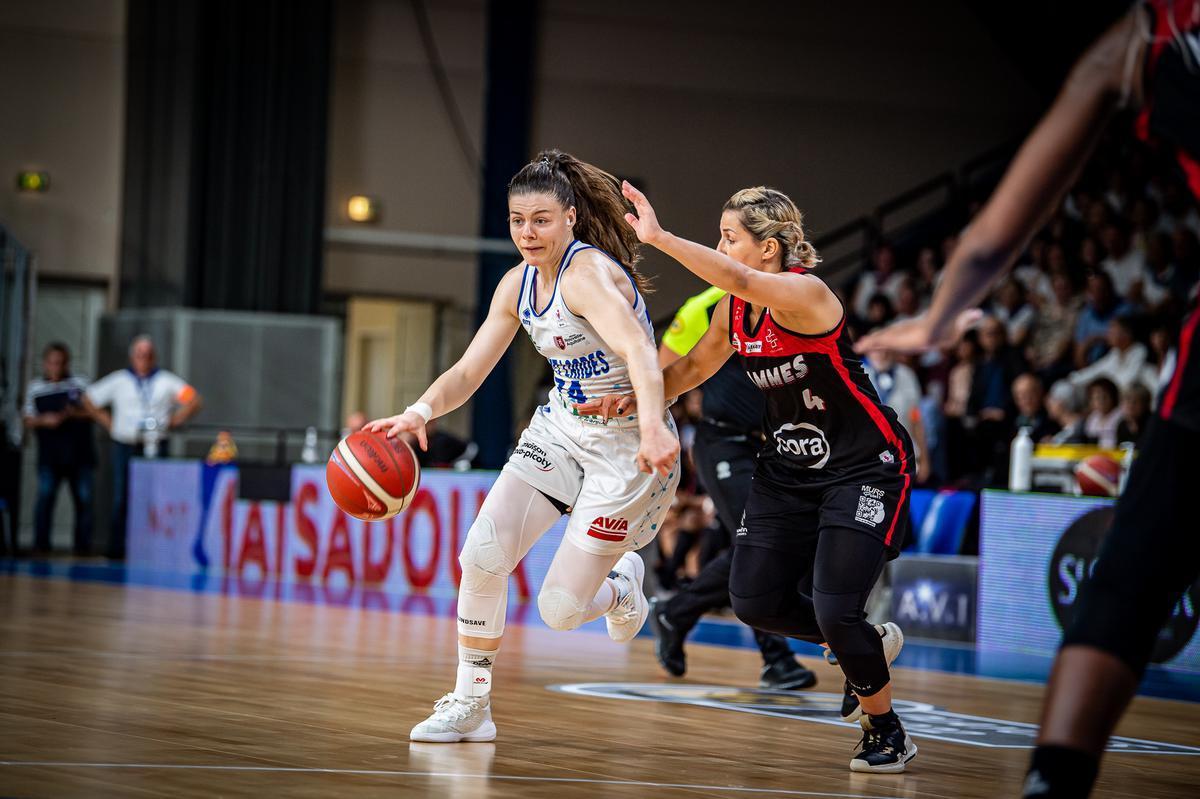 SO_Landes's tweet photo. Ligue féminine : face aux Flammes Carolo, c’est Basket Landes qui était en feu https://t.co/XJMFe12UFM https://t.co/SObQoR2KL9