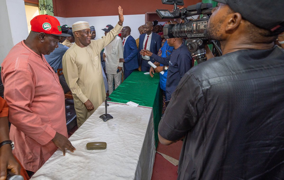 atiku's tweet photo. Today, the @OfficialPDPNig family in Oyo State proved a point about Ibadan being the political capital of the West. https://t.co/brbvsDF2rc