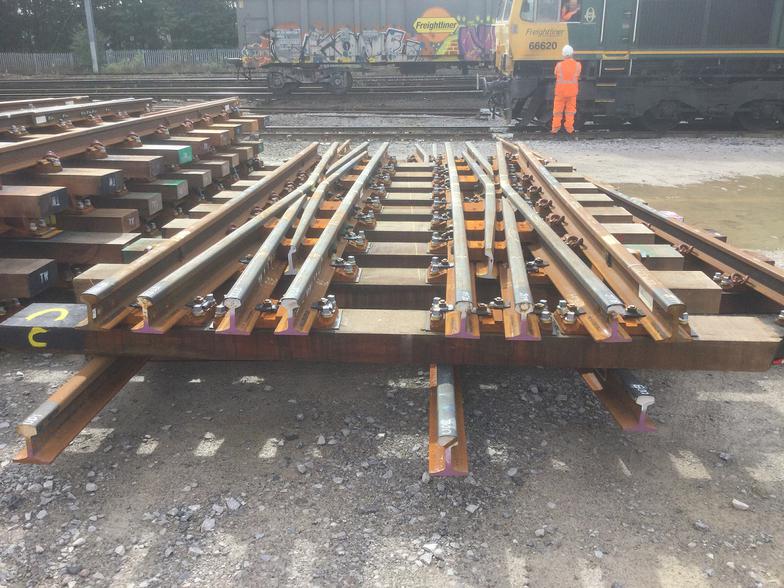 13milepost's tweet photo. How it started / How it ended #PermanentWay 🦺🔧 ( Home Assembly required 🪛) #Railfreight #Luton final instal just waiting electronic ground frame switch panel to be installed https://t.co/zizkipVfAK