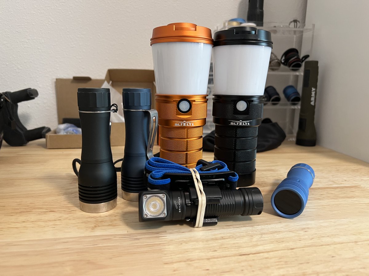 ivantse's tweet photo. Some of the lights we brought for last weekend's camp at Van Damme SP. The Noctigon KR4 UV ended up being fun for looking at plants/flowers at night.

#flashlights #noctigon #sofirn #Camping https://t.co/aKE9xW0A7z