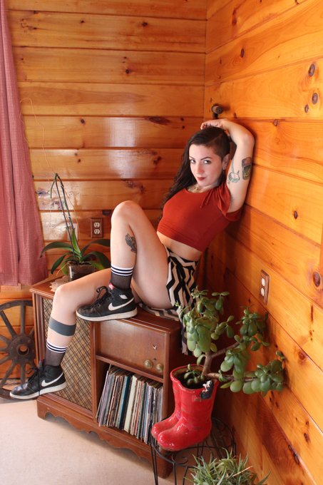 Mars AND Venus in Leo 💫 https://t.co/tC86vh7P6T<a href="/tag/mvsales"class="tags"><span>#mvsales</span></a>