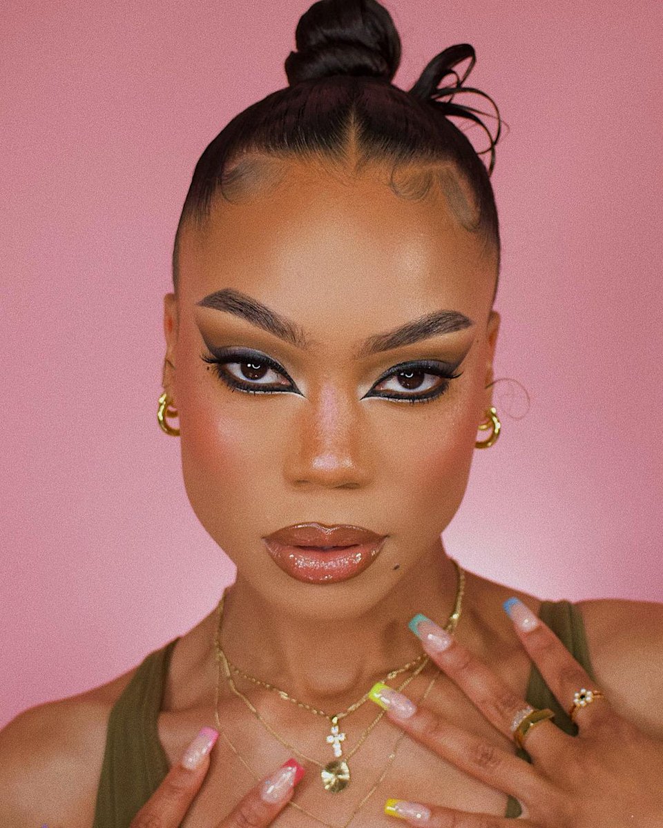 We're recreating this look for prom 😍 <a href="/tashjanecollins/">Tashjané Collins</a> completes this fierce glam with our Epic Ink Liner ✨ • #nyxcosmetics #nyxprofessionalmakeup #crueltyfreebeauty #veganformula