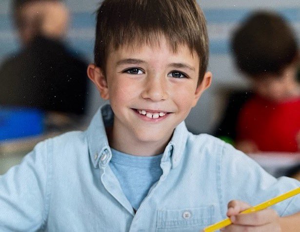 URGENT 🚨 Gens de Québec, secteur Charlesbourg et environs, ouvrez l’œil pour le petit Henrick, 8 ANS qui manque à l’appel depuis 10h30 samedi, a quitté en vélo Giant foncé, il portait un t-shirt lilas rosé et des pantalons en coton ouaté gris

Sincères pensées pour sa famille 🙏🏻