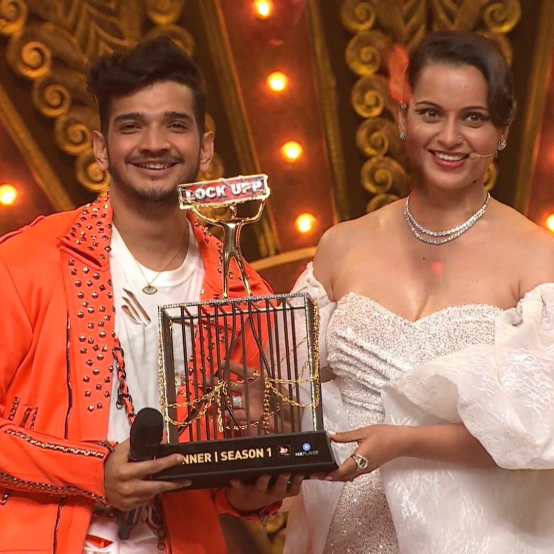 IshtiyaqueAlm's tweet photo. Congratulations #MunawarFaruqi 💐💐 Well Deserved 💐💐 #LockUpp season one winner 🏆 https://t.co/yp00481rHZ