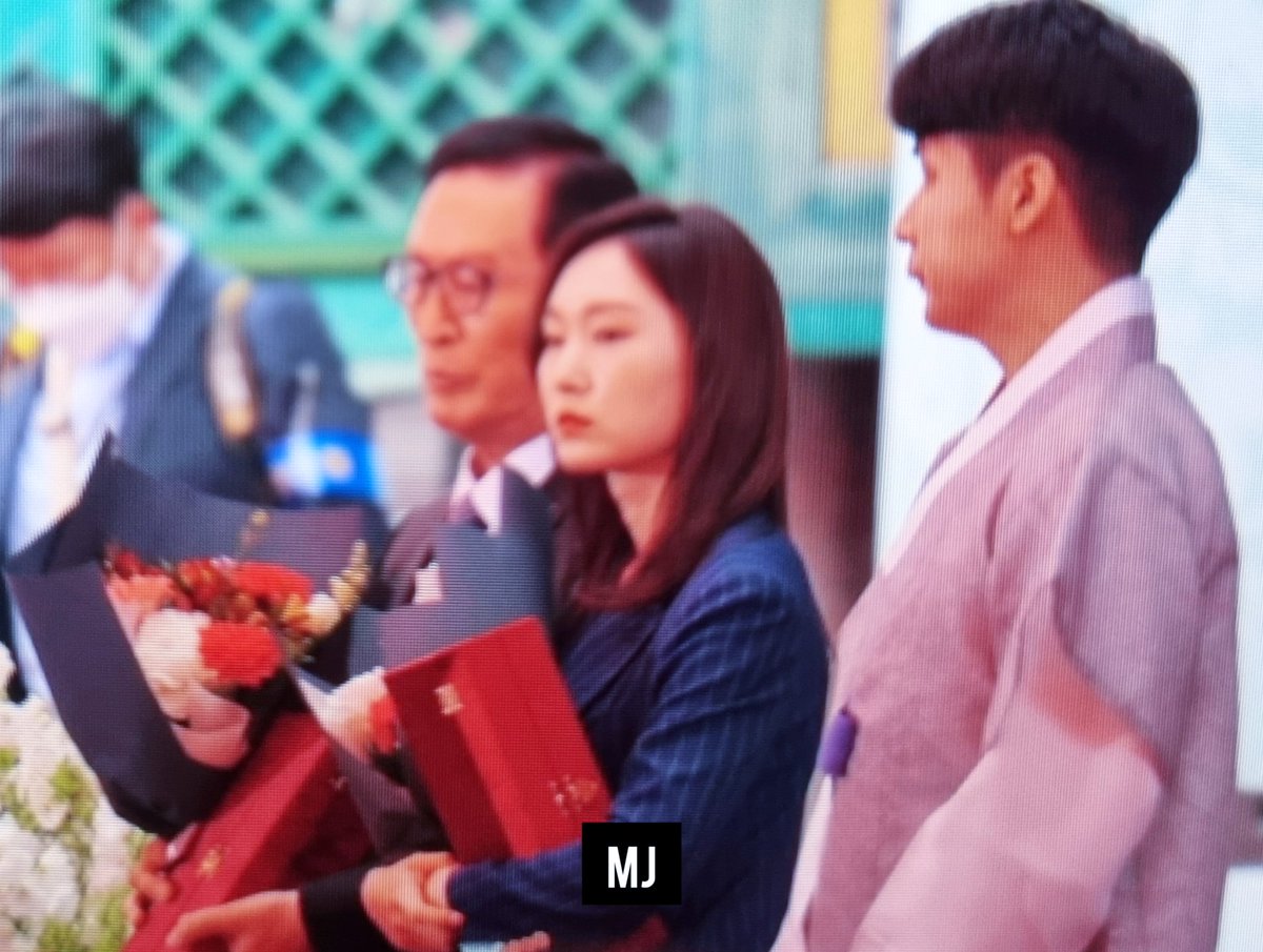 mjlover0909's tweet photo. 220508 봉축법요식

#최민정 #쇼트트랙 https://t.co/m1yrfjF821