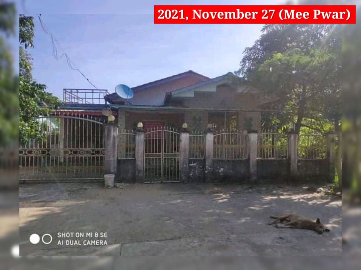 BunnyAliceei's tweet photo. The valuable things from house of Ko #MiPwar,who is the leader of #KhaYan PDFs was stolen by terrorist army yesterday according to resident.
The house was cordoned off by terrorist army at Nov/27/2021 last year.
https://t.co/DIkCrnnj40…
#HelpMyanmarIDPs
#2022May7Coup https://t.co/MwBndBV3GH