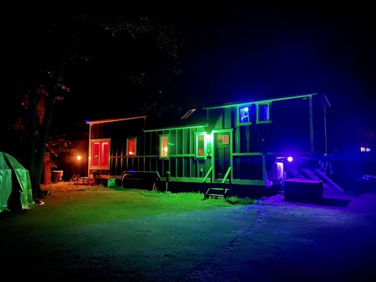 GentisDustin's tweet photo. @tweethue I have a tiny house fully equipped with hue lights….but I really want to extend my lighting options to include along/under the roof line 🌈 https://t.co/XtDSa9NtUh