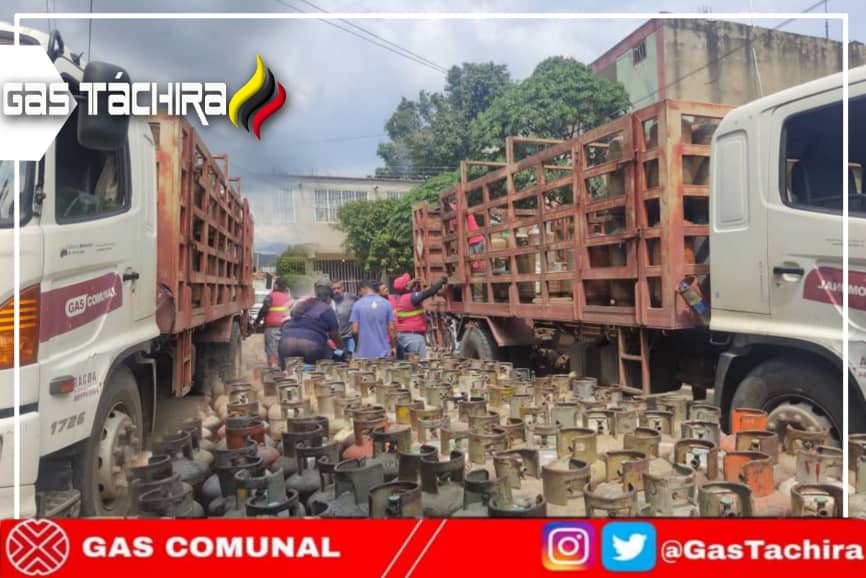 Como de costumbre, en <a href="/GasTachira/">Gas Táchira</a> seguimos sirviendo al pueblo y bajo planificación de la Planta de Llenado Campaña Admirable hoy se entregó más de 400 cilindros de GLP en el Municipio Bolívar y Pedro María Ureña, CLAP Las Popitas y Lina Ron. <a href="/FreddyBernal/">Freddy Bernal</a>