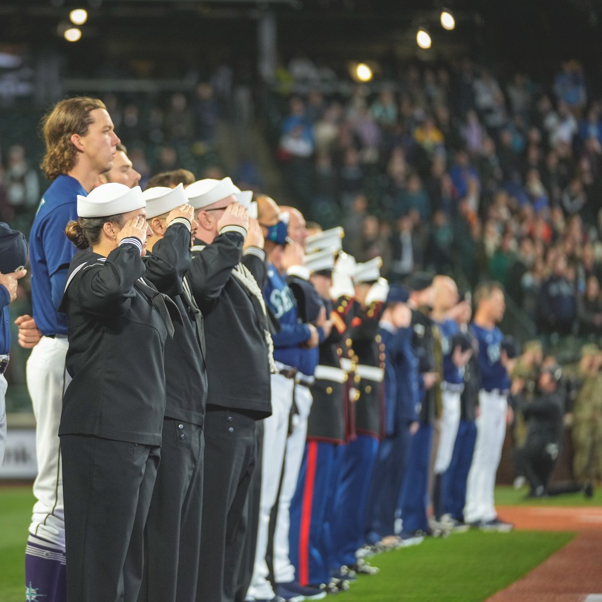 TMobilePark's tweet photo. Celebrating those who serve our nation on Salute to Armed Forces Night 🇺🇸 https://t.co/lYBuyTliYi