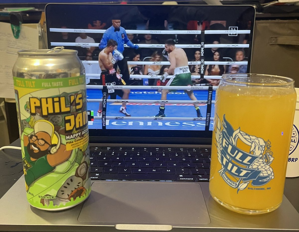 BodymoreBottles's tweet photo. Fight night with @fulltiltbrewing Phil's Jams Happy Accidents Piña Colada Ice Cream Sour

#CaneloVsBivol #FullTiltBrewing #ArtAndAle #HappyAccidents #PinaColada #SourAle #CraftBeer #LocalBeer #BaltimoreBeer #MDBeer #BodyMoreBottles https://t.co/3TYmfUO2xW