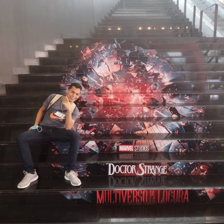 prowletflow_Tv's tweet photo. Adivinen qué fuí a ver niños 🎬💥💯 https://t.co/Nu5zTRhL9W