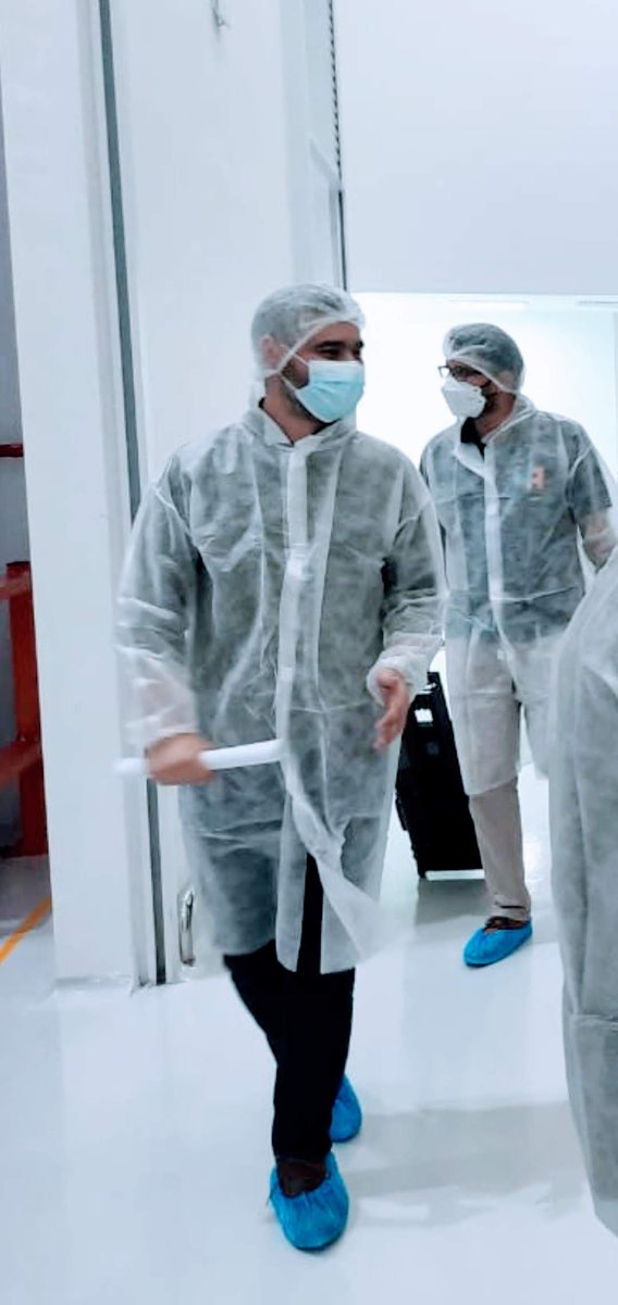 GMCreativeStudi's tweet photo. Behind the scenes for a video shoot for Honeywell at Oncogen Pharma Malaysia.
Director : Gibran Mallick
DOP: Jay. A
https://t.co/vIzYABBil6
#Honeywell #gmcreativestudio #videoproduction #productionhouse #irekastudio #Oncogen #pharmaceutical #Marketing #advertising #AgencyLife https://t.co/A7w0SQbxXr