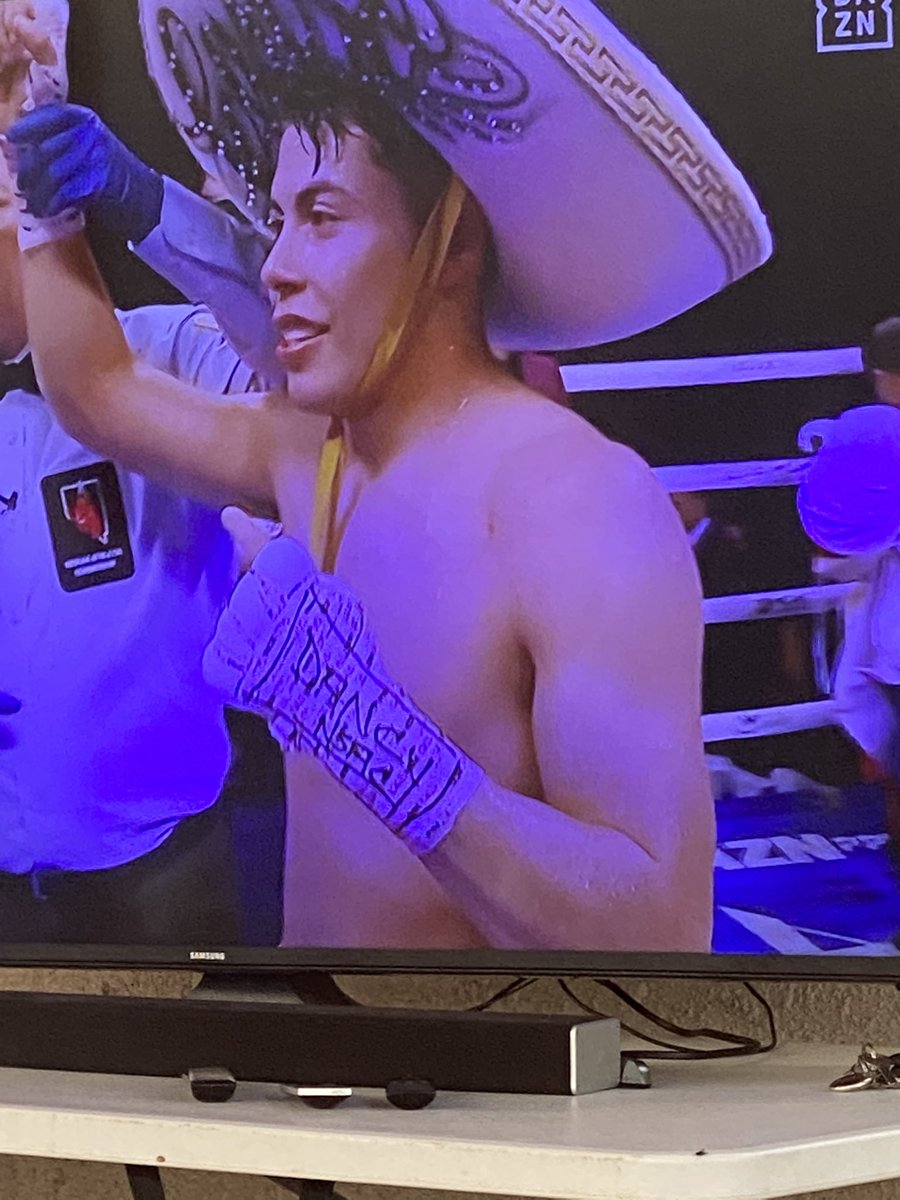 Mexican <a href="/elonmusk/">Elon Musk</a> with the win!!