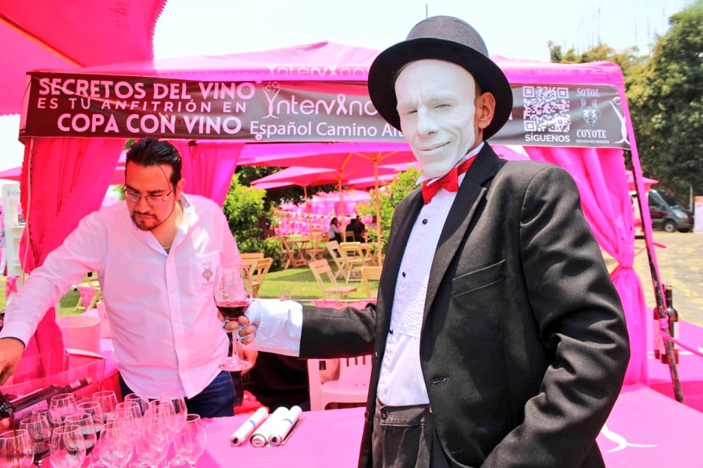 NexosTuristicos's tweet photo. #NoTeLoPierdas | Del 6 al 8 de mayo en #ValleDeBravo #Edomex se realiza #Intervinos, un evento de vinos que combina gastronomía y productos gourmet en un escenario único como es el club de Vela Santa María un hermoso hotel tipo castillo Medieval.
Boletos: https://t.co/JuMcLshMCH https://t.co/fIm6ICjXag