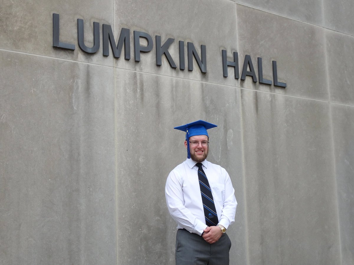 JasonTabit's tweet photo. After an incredible four years at Eastern Illinois University, I am officially a college graduate! Thank you to everyone who helped me along the way and made today a possibility! https://t.co/TSovEfb8TT