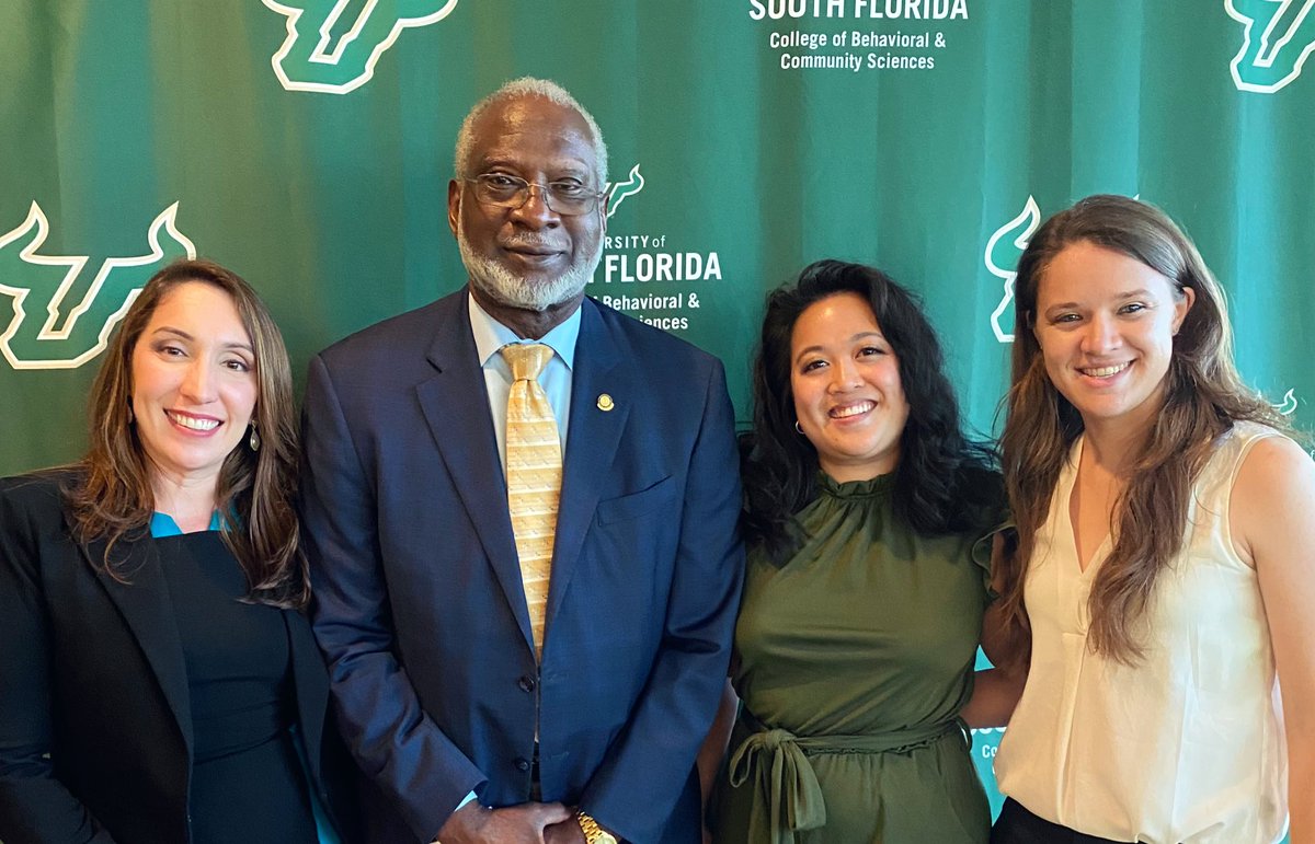 LoecherNele's tweet photo. I was honored to meet with and listen to Dr. David Satcher and @DanielEDawes discuss health equity, the work that has been done and the work that is left to do. Congratulations to my mentor, @KristinKosyluk for being recognized as one of the people doing the work! https://t.co/hH2KrRFf82