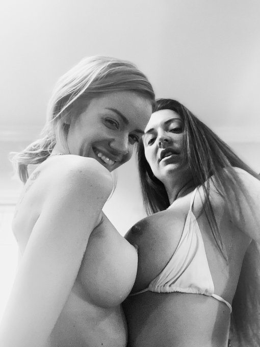 Roo FLACIDFACEFUCK.COM’s pics and videos