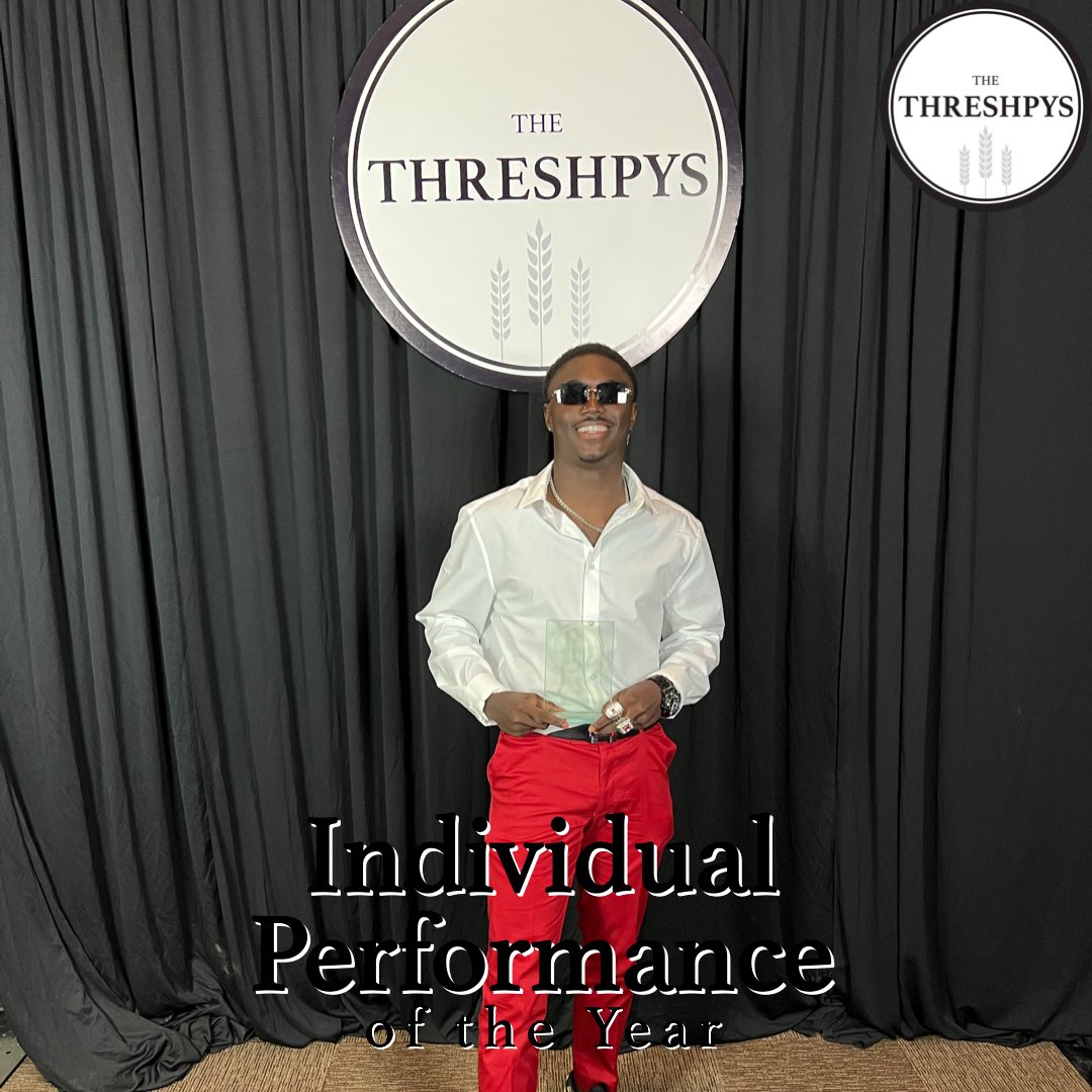 Our Individual Performances of the Year are: 

🏀 - Kendall Michalski 
🏃‍♂️ - Trey Palmer  

#RollOn #WeAreThreshers