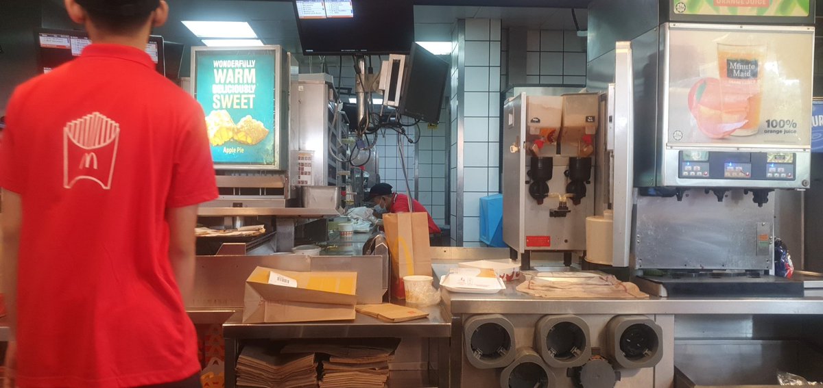 I think there's simply not enough people manning the back end. And the franchise holder doesn't seem to want to fix things, resulting in bad customer experience, and eroded brand. Sorry I keep tagging the US <a href="/McDonalds/">McDonald's</a>, but McD Malaysia doesn't have Twitter acct. Do something.