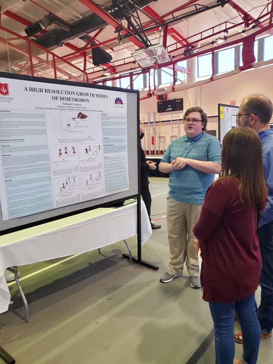 Janitorskeys's tweet photo. @Paleodude123 My fellow Carthage paleontologist student killing his poster talk. https://t.co/UORVoPujcK