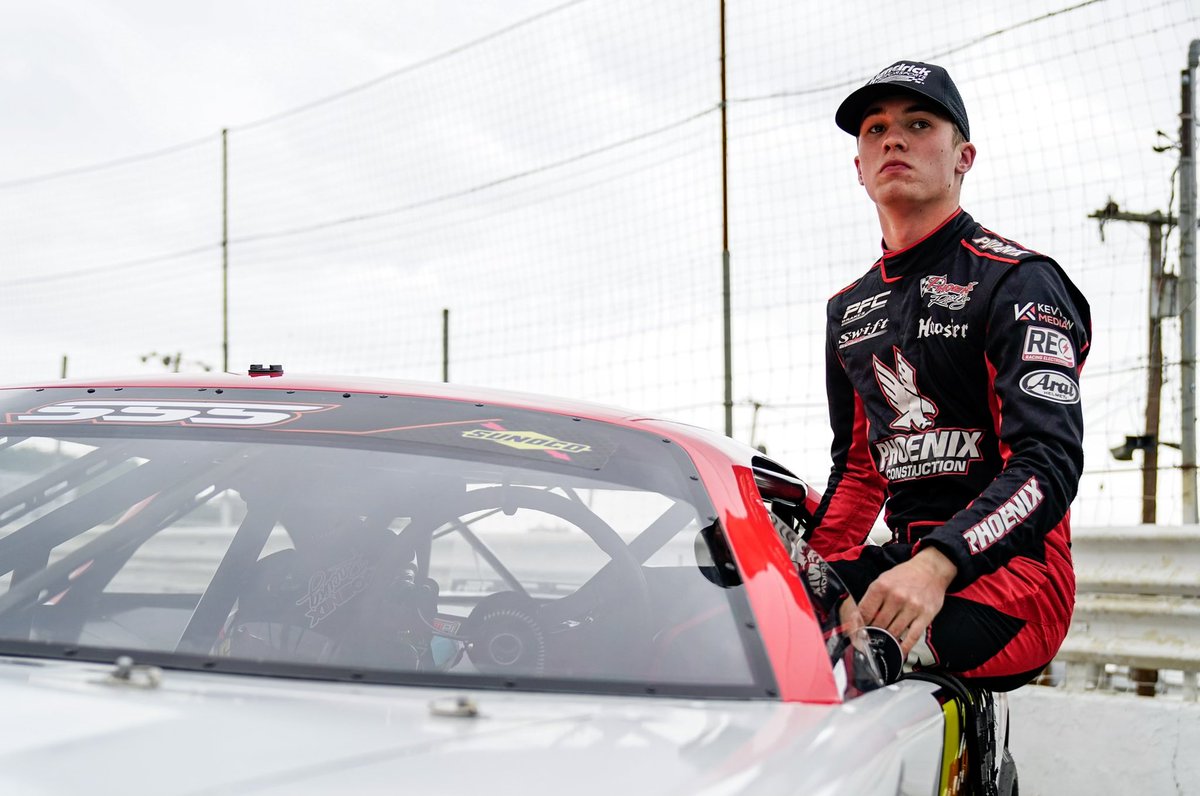 Phoenix51Racing's tweet photo. 2-FOR-2 in Nashville! @jamessfinch earns Quick Time for tonight’s @CRAracing @SoSuperSeries 100. https://t.co/uTTkHvZuRE