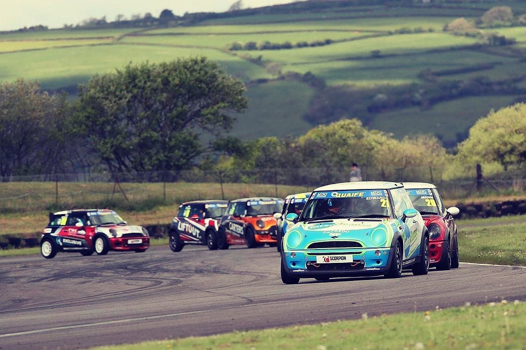 NathanEdwards21's tweet photo. Many Positives to take from the Day 1 of the new season. I didn’t put it together in Qualifying and started Race 1 from P13.

Race 1: P13▶️P10
Race 2: P10▶️P9 - Dumped down to P19 after being pushed wide on Lap 1, mega fightback passing 10 cars to finish P9! #NER21

📸Jakob Ebrey https://t.co/Tf6XERXYax