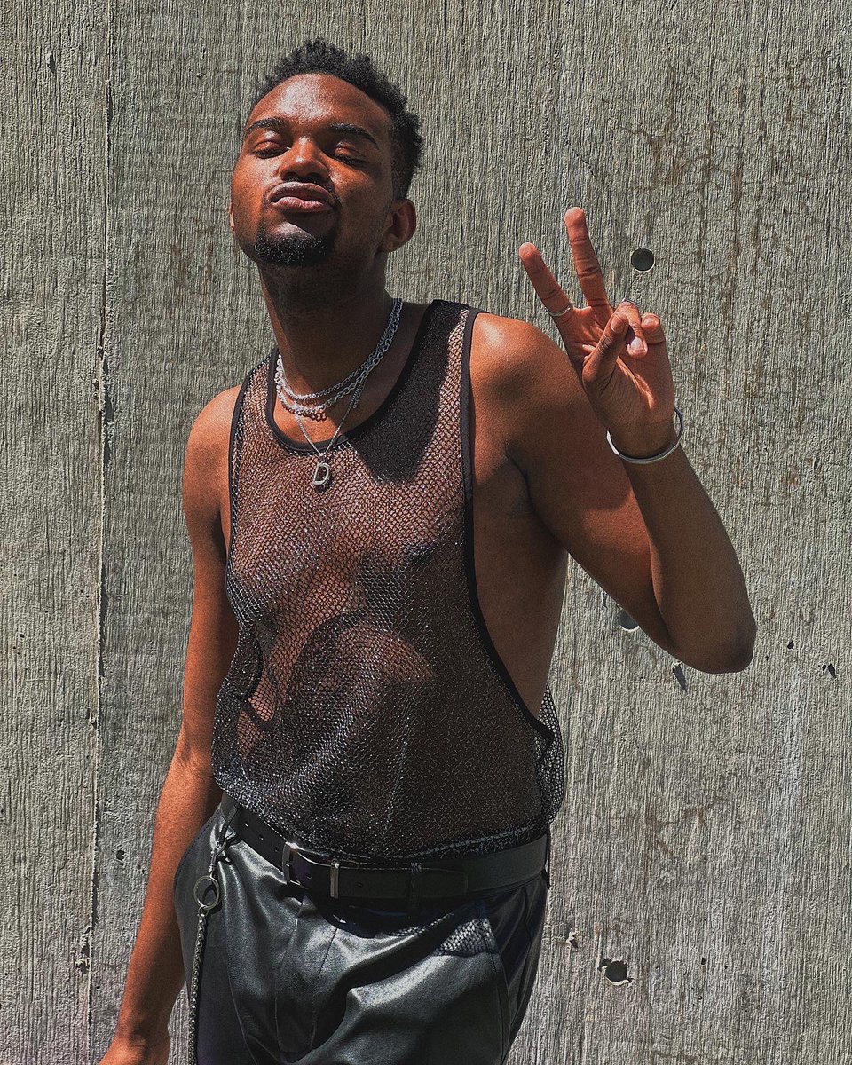 donnyvinn's tweet photo. P🪩P$T⭐️R https://t.co/qqy9mVxf16