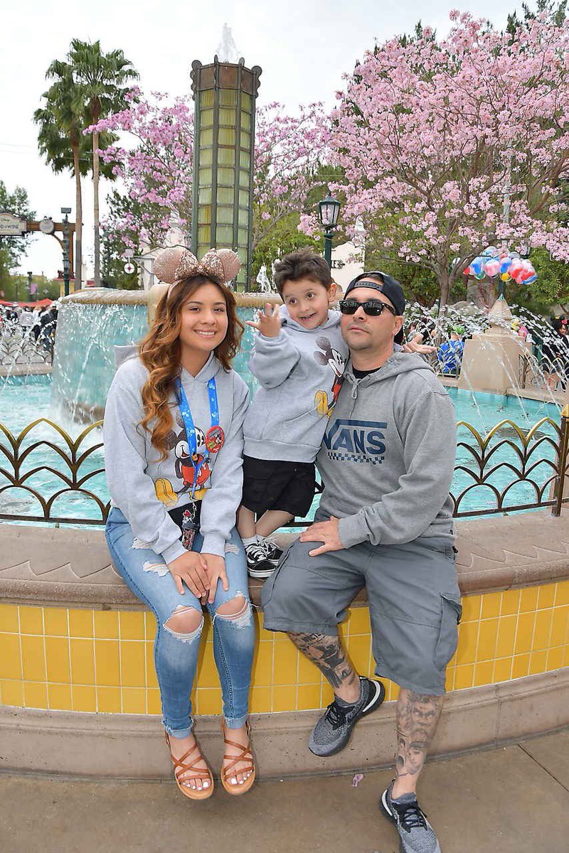 babyjaydaaa's tweet photo. On 1/22/22 at 8:35pm in Vallejo my dad was killed. They hit my dad's motorcycle,stopped to look at him dead on the floor&amp;drove off.The only info we have is it's a silver 2 door Honda.This happened on the exit by 7/11&amp; Mcdonald's on magazine st.Pls if you have any info let me know https://t.co/ajcIzN6NAh
