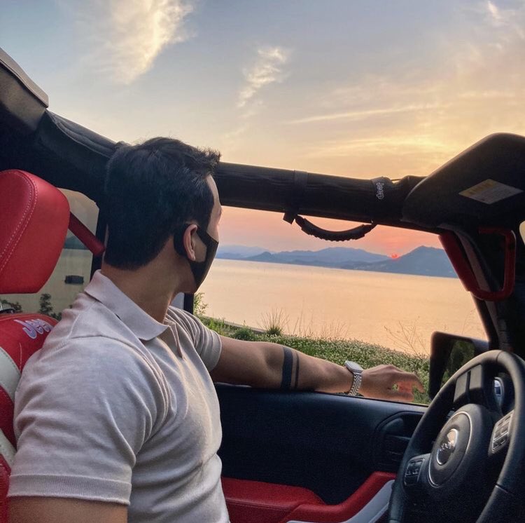 Kwan_hmp's tweet photo. 📷 #jeeplife #jeep #jl #jlu #jeepjl #jeepwrangler #jeepin #jeeplive #jeepwranglerunlimited #jeep4x4 #4x4 #jeeprubicon https://t.co/CaQ1OgFYnu