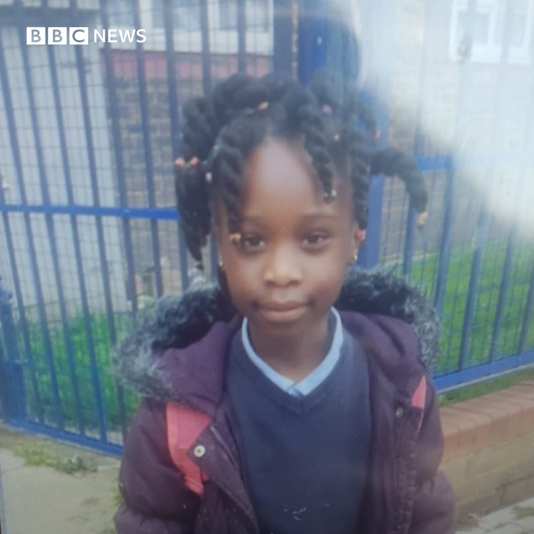 BBCLondonNews's tweet image. Police are searching for 6 year old twins Emmanuel and Emmanuella - they are missing after playing in their front garden in Lambeth. Police say call 999 if you see them. Emmanuel dressed in blue &amp;amp; his sister in pink, her hair in braids - family “desperately worried”
📸 Met Police