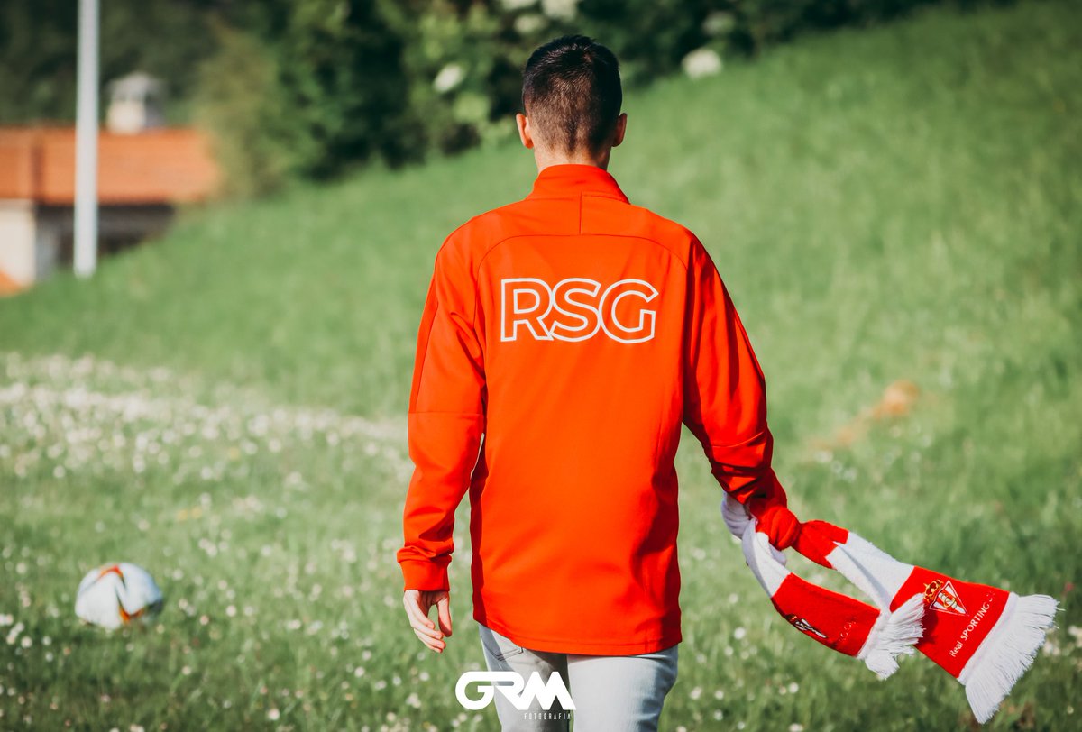 nestorvega__'s tweet photo. Siempre en rojiblanco 🔴⚪
PUXA SPORTING!

📸|@grmfotografia_ 
#OrgulloRSG https://t.co/C5xGGMTrDH