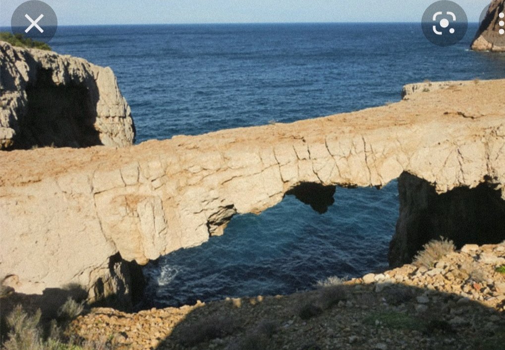 rabileira's tweet photo. @alvareto5 No hay mar pero no sé por qué me recuerda a #caladaubarca
 #calad'albarca
#Ibiza
Cala d'Albarca
Ya no sé cómo escribirlo😶
#loquesea https://t.co/hefcfoyhb6